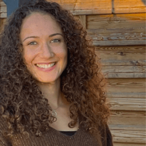 Manuela Péré Praticienne & Formatrice en Libération Transgénérationnelle Manuela Péré<br />
Praticienne & Formatrice en Libération Transgénérationnelle<br />